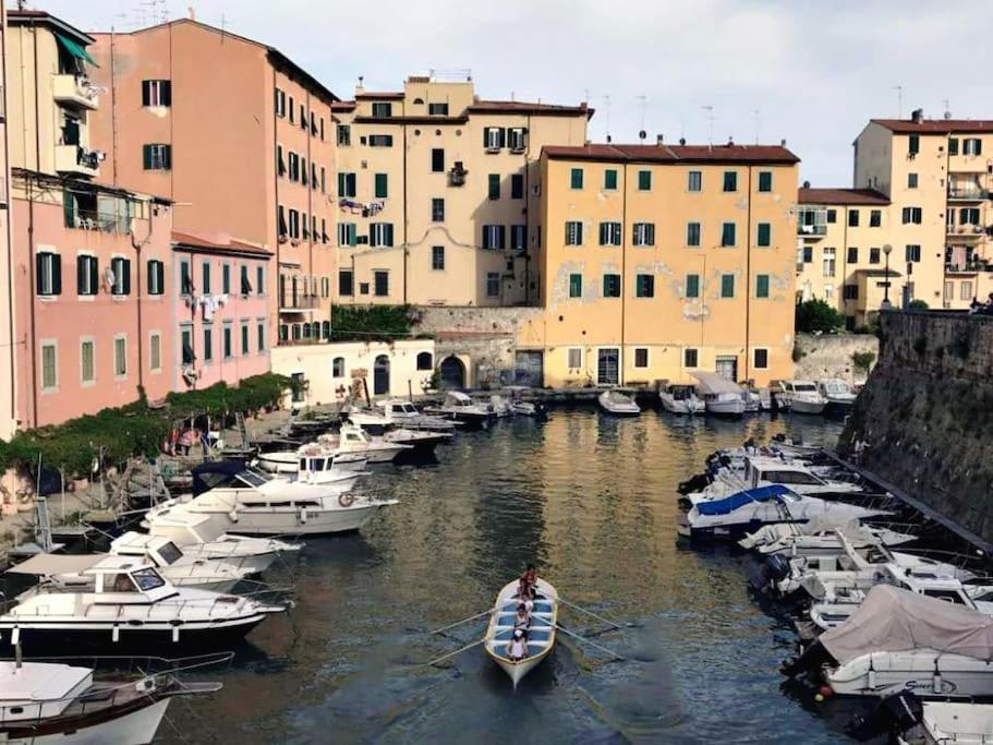 Casa Vacanze Completa Di Tutto E Anche Di Piu Livorno Exterior foto